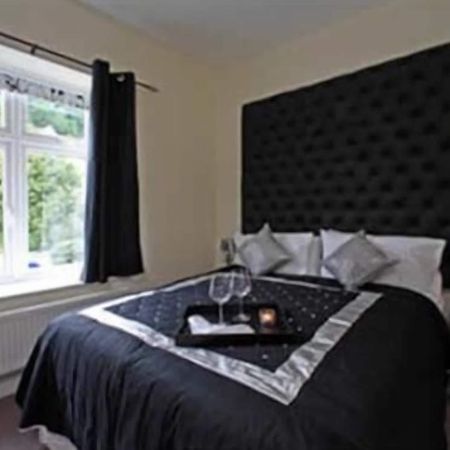Space Boutique B&B - With Free Private Car Park Llandudno Buitenkant foto